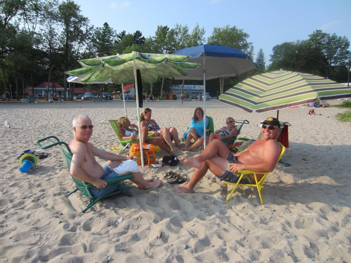 Balm Beach Resort And Motel Eksteriør bilde