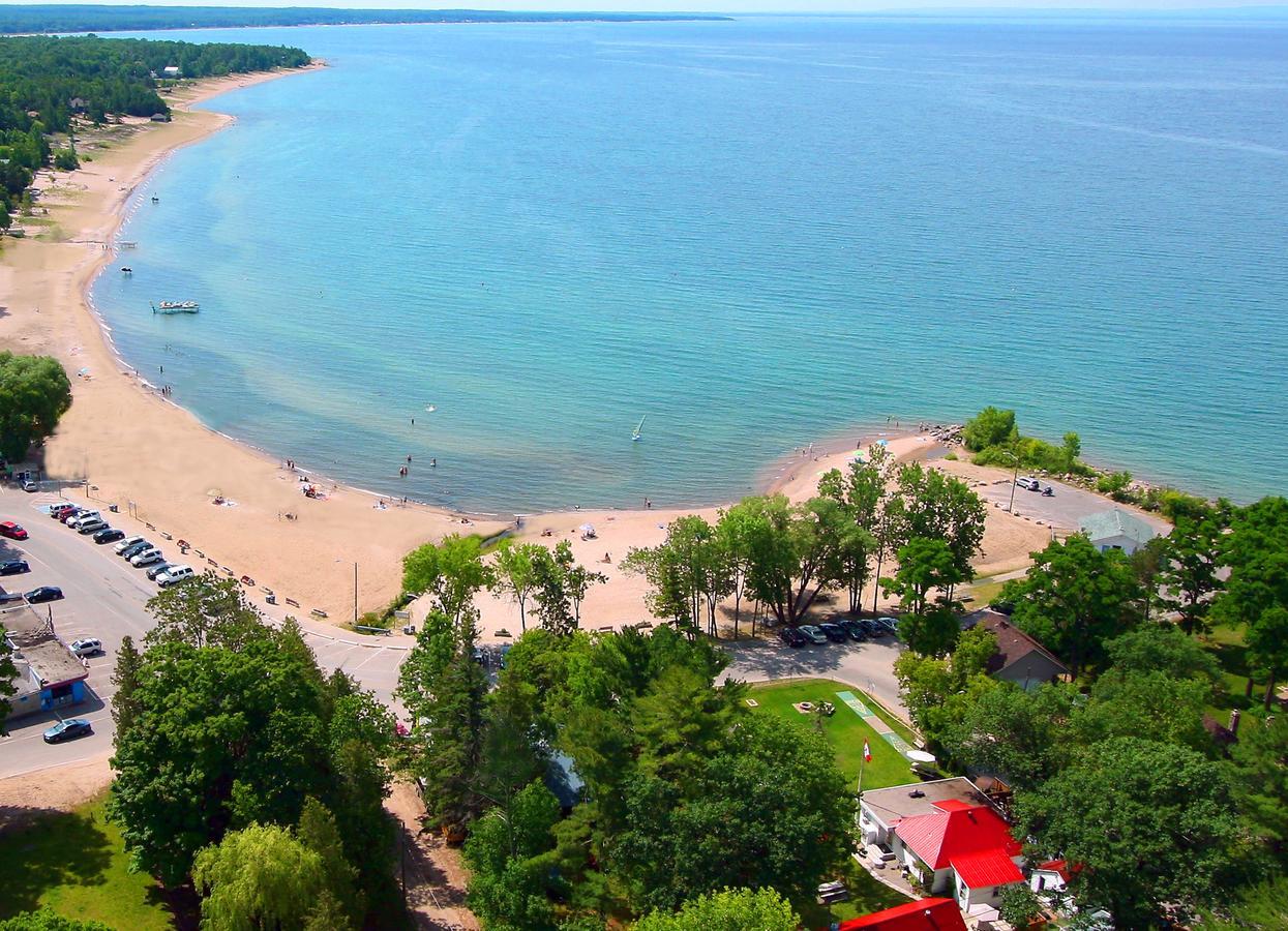 Balm Beach Resort And Motel Eksteriør bilde